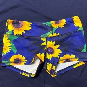 Fleo Shorts